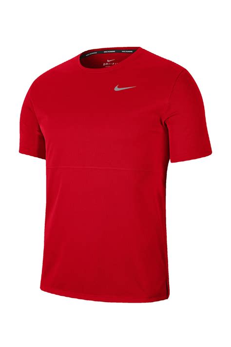 rood nike shirt